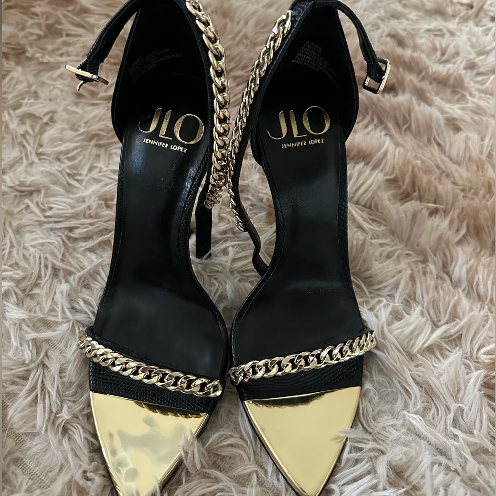 Black & Gold Jennifer Lopez Heels (7M)